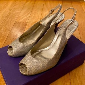 Stuart Weitzman Silver Glitter Heels. Size 7.